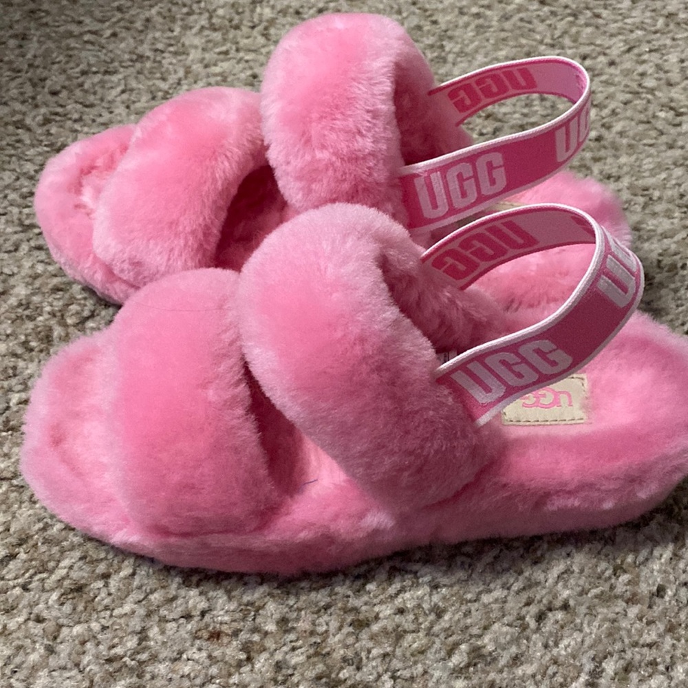 UGG, worn once, great condition